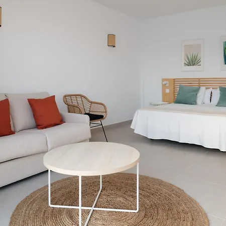 Altos Naira 3a By Escape بلايا بلانكا