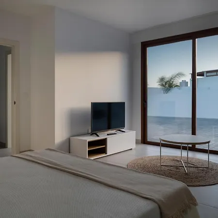 Altos Naira 3a By Escape * بلايا بلانكا