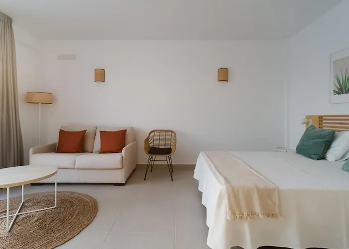 Altos Naira 3a By Escape *